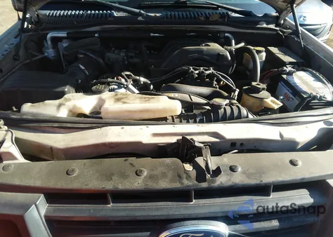 2007 Ford Explorer Xlt from USA, damaged, VIN 1FMEU73E77UA60012